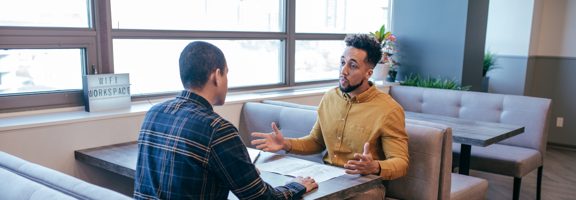 Conversation at table